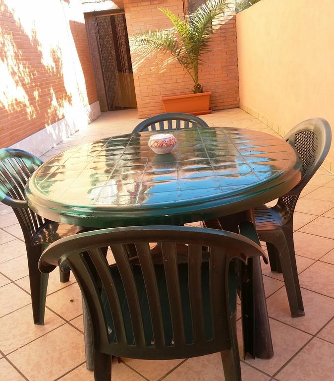 Bed and Breakfast La Darsena Di Фьюмичино Номер фото