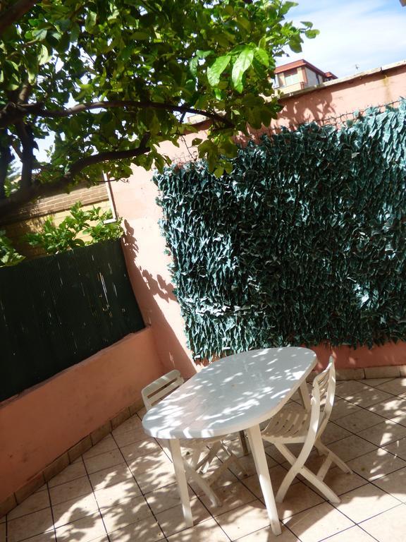 Bed and Breakfast La Darsena Di Фьюмичино Номер фото